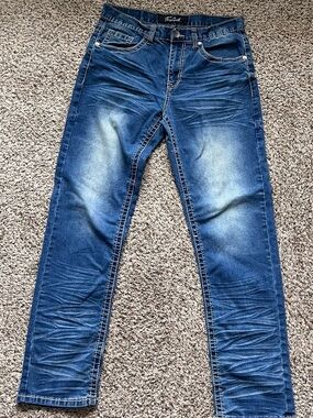 True Luck Men's Denim Jeans in Washed style. Size 32/32